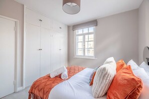 1 bedroom, iron/ironing board, travel cot, WiFi