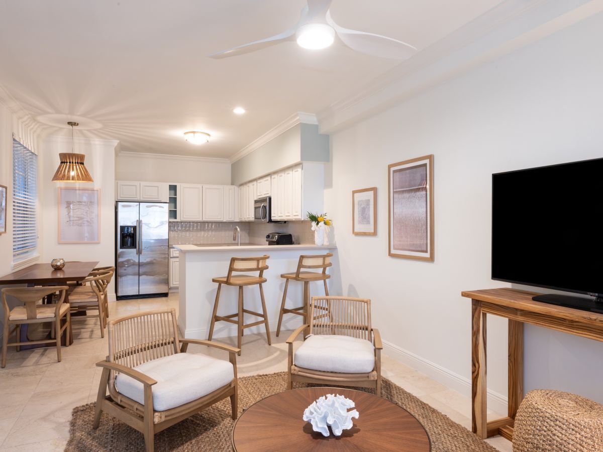 Coastal Elegance Near Theater of the Sea! 2 Stylish Villas, Kitchen, Bayfront!
