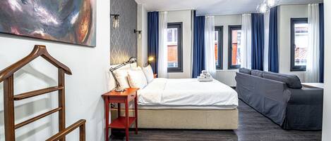 Room, 1 Bedroom, Balcony, City View | 1 bedroom