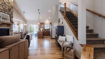 Smart TV, fireplace, books