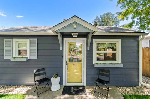 Lil' Blue - Hot Tub Oasis