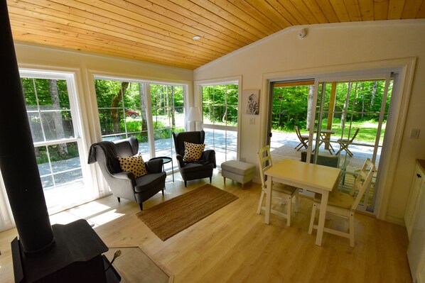 المنشأة من الداخل