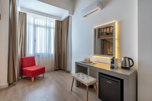 Superior Room | Egyptian cotton sheets, premium bedding, minibar, in-room safe - My Antalya (Antalya)