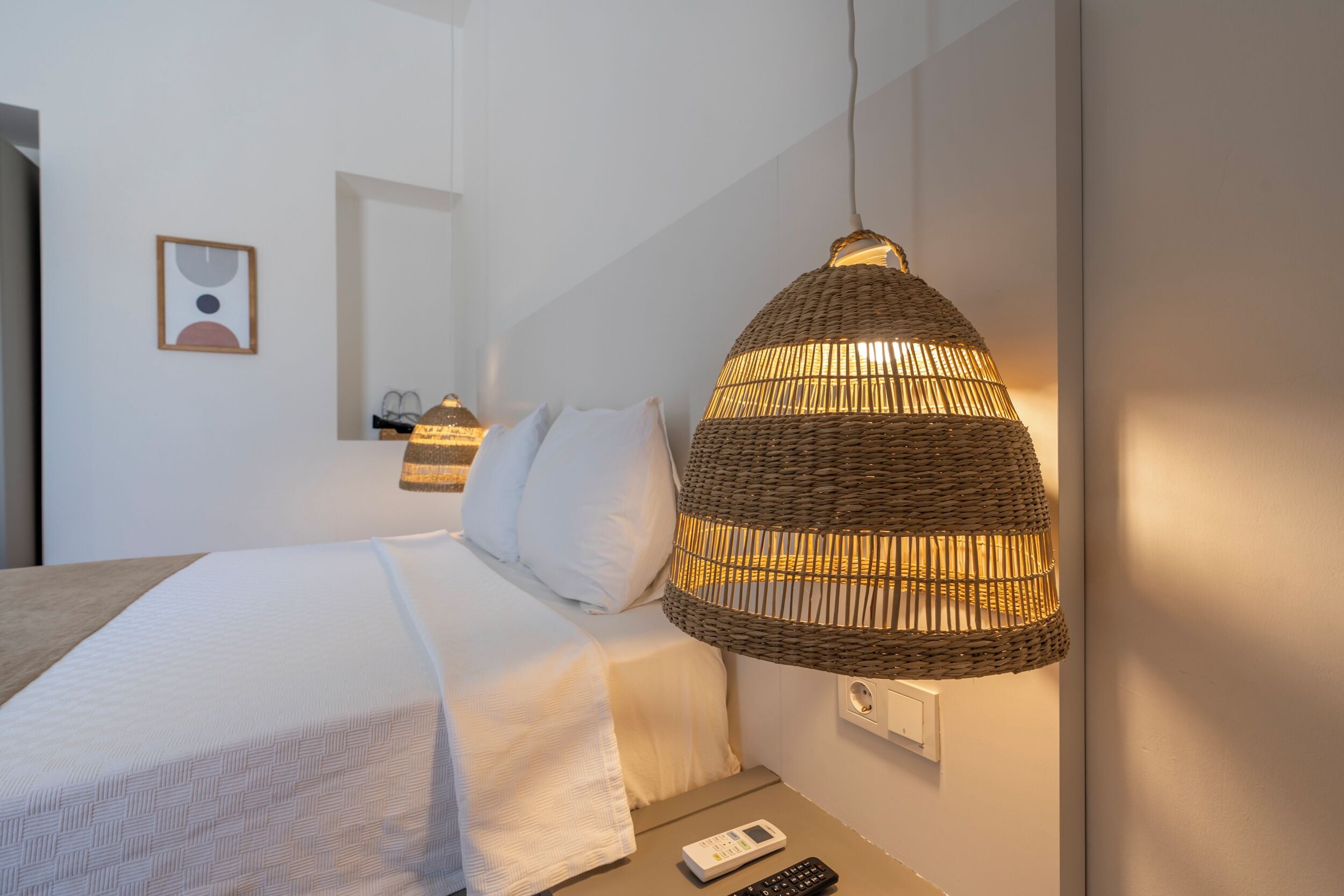 豪華雙人房 | 埃及棉床單、高級寢具、迷你吧、房內夾萬