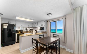 Fridge, microwave, oven, stovetop - 2BR Pinnacle Port 4th Floor Unit w/ Gulf Views (Panama City Beach)