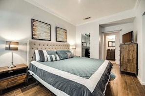 Unclassified image, 3 of 15, button - I50 - Apt|Patio|11mi to Convention Ctr|Sleeps 2 (Irving)