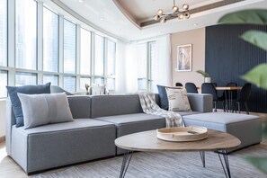 Living area - Dubai Marina - Stunning Huge 4 Bedroom Apts Near JBR - Gym - Pool - Parking by Sojo Stay (Dubai)