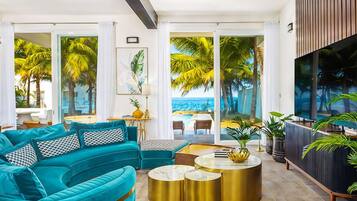 Televisión y estéreo