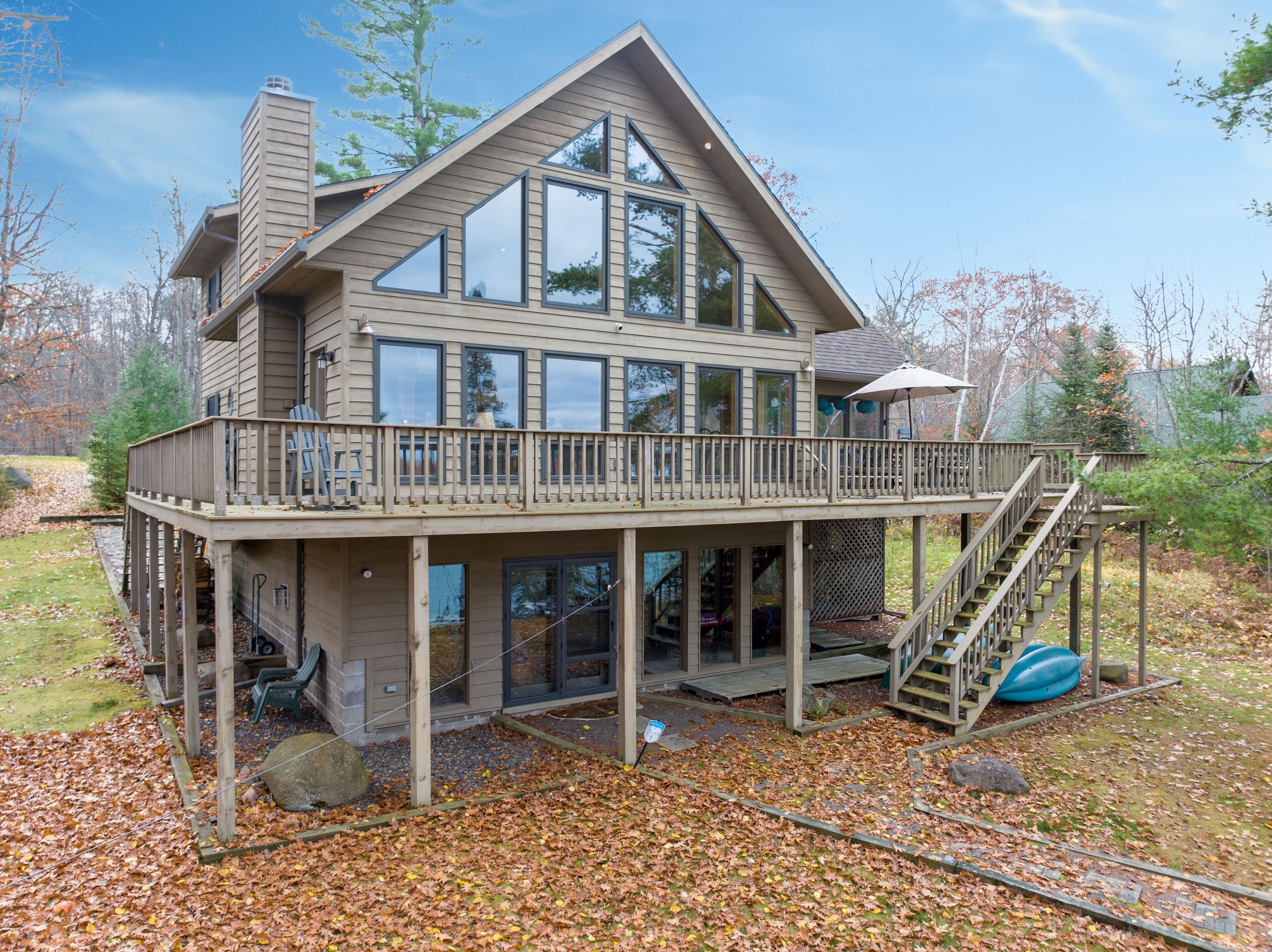 Introducing "Twin Pines" on Whitefish Lake Your Perfect Lakeside Retreat!
