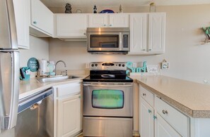 Appart'hôtel, 1 chambre | Cuisine privée | Réfrigérateur, four, cafetière/bouilloire
