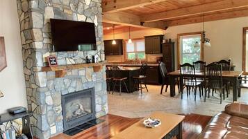 Villa, 3 Bedrooms | Living area