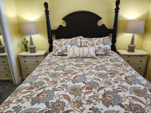 Condo, 2 Bedrooms | 2 bilik tidur, Wi-fi percuma 