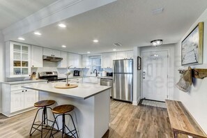 Leilighet, 2 soverom | Eget kjøkken | Kjøleskap, ovn, kaffetrakter/tekoker og brødrister