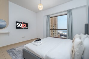 Apartment, 1 Bedroom, Balcony, City View | Hypo-allergenic bedding, iron/ironing board, free WiFi