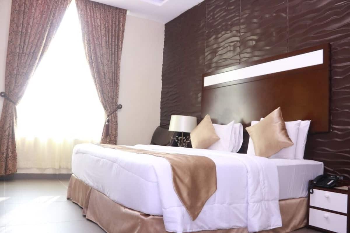 Executive Room | 1 bedroom, soundproofing, free WiFi