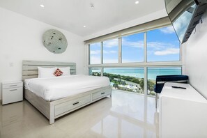 3 chambres, fer et planche à repasser, accès au Wi-Fi (inclus)