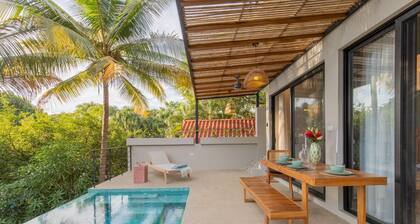 JOYA: A Modern Jungle Getaway near the Beach