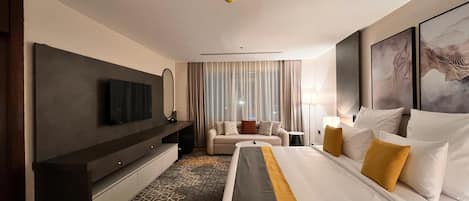 Deluxe Room, 1 King Bed | Free WiFi, bed sheets