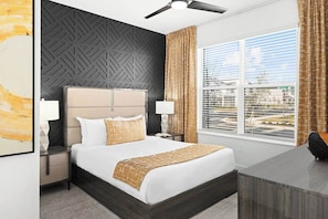 5 habitaciones, escritorio y tabla de planchar con plancha