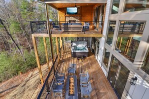 Terrace/patio - Splash Mountain Lodge ~ Modern Cabin w/ Heated Indoor Pool ~ Hot Tub ~ Fire Pit (Ellijay)