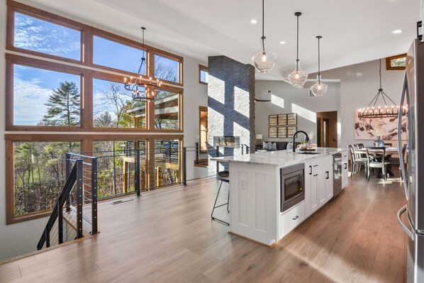 Interior - Splash Mountain Lodge ~ Modern Cabin w/ Heated Indoor Pool ~ Hot Tub ~ Fire Pit (Ellijay)