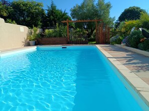 Piscine extérieure, piscine chauffée