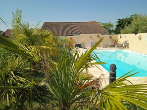Piscine extérieure, piscine chauffée