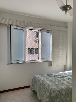 2 bedrooms, desk, free WiFi, bed sheets