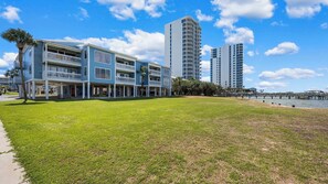 Exterior - Sea Oats J104 Lagoon Retreat w / Pier & Boat Ramp (Gulf Shores)