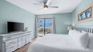 2 bedrooms, iron/ironing board, free WiFi, bed sheets - Sea Oats J104 Lagoon Retreat w / Pier & Boat Ramp (Gulf Shores)