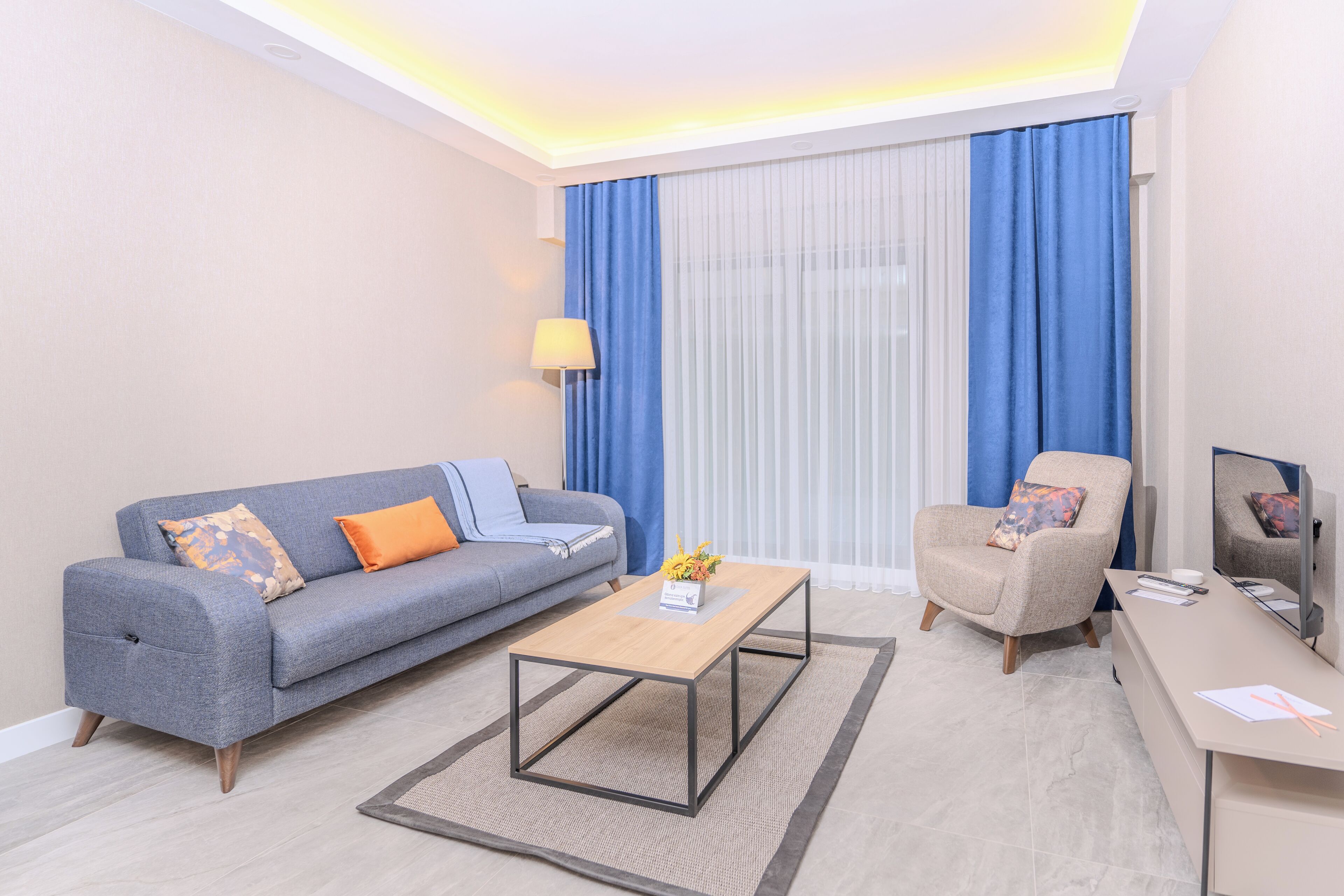 70-cm LED TV with satellite channels, heated floors, streaming services