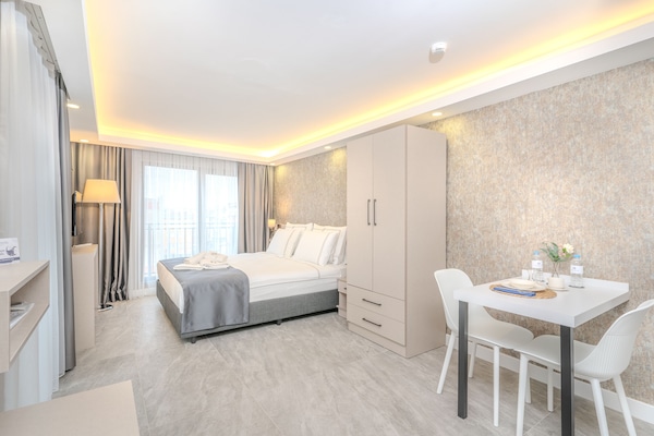 Sábanas de algodón egipcio, ropa de cama de alta calidad y minibar