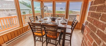 Entire Duplex with Hot Tub and Steps away from the Beach!