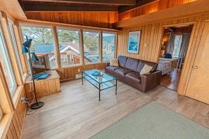 TV, fireplace - Entire Duplex with Hot Tub and Steps away from the Beach! (Rockaway Beach)