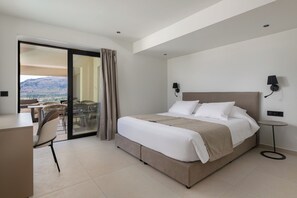 2 bedrooms, in-room safe, iron/ironing board, free WiFi - Trapezia Luxury Living - Turquoise, Villa (Afantou)