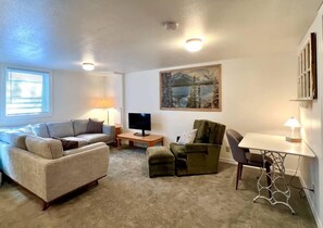 TV, fireplace, DVD player, offices
