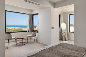 2 bedrooms, in-room safe, iron/ironing board, free WiFi