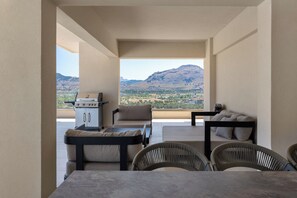 Outdoor dining - Trapezia Luxury Living - Ruby (Afantou, Rhodes, Greece)