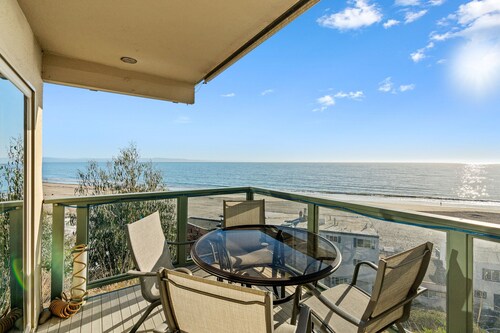 Overlooking the Ocean!