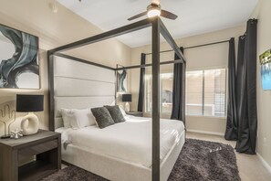 2 Schlafzimmer, BĂŒgeleisen/BĂŒgelbrett, kostenloses WLAN, BettwĂ€sche
