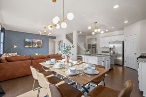 Dining - NEW! Family-friendly Home w/ Pool Table, King Beds (Windsor)