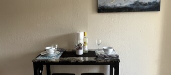 Spring Break Ready Cozy Get Away 1 BR Apartment