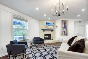 Living area - Posh Pool and Pond Landing  (Jacksonville)