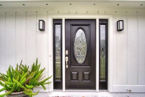 Exterior detail - Posh Pool and Pond Landing  (Jacksonville)