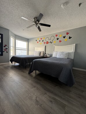 Room - 5 Minutes from DISNEY Theme parks, Family Apartment with pool and amenities (Kissimmee)