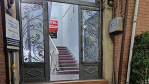Front of property - NEW ROYAL (Tbilisi)