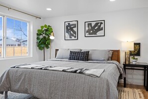 2 室のベッドルーム、WiFi、ベッドシーツ