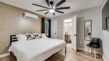 5 bedrooms, iron/ironing board, travel crib, WiFi