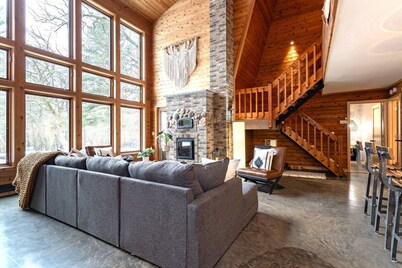 Rapids Rustic Retreat