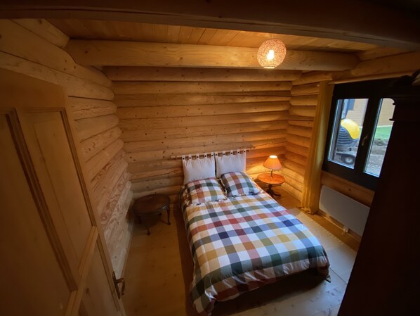 4 chambres, lit parapluie, Wi-Fi gratuit, draps fournis